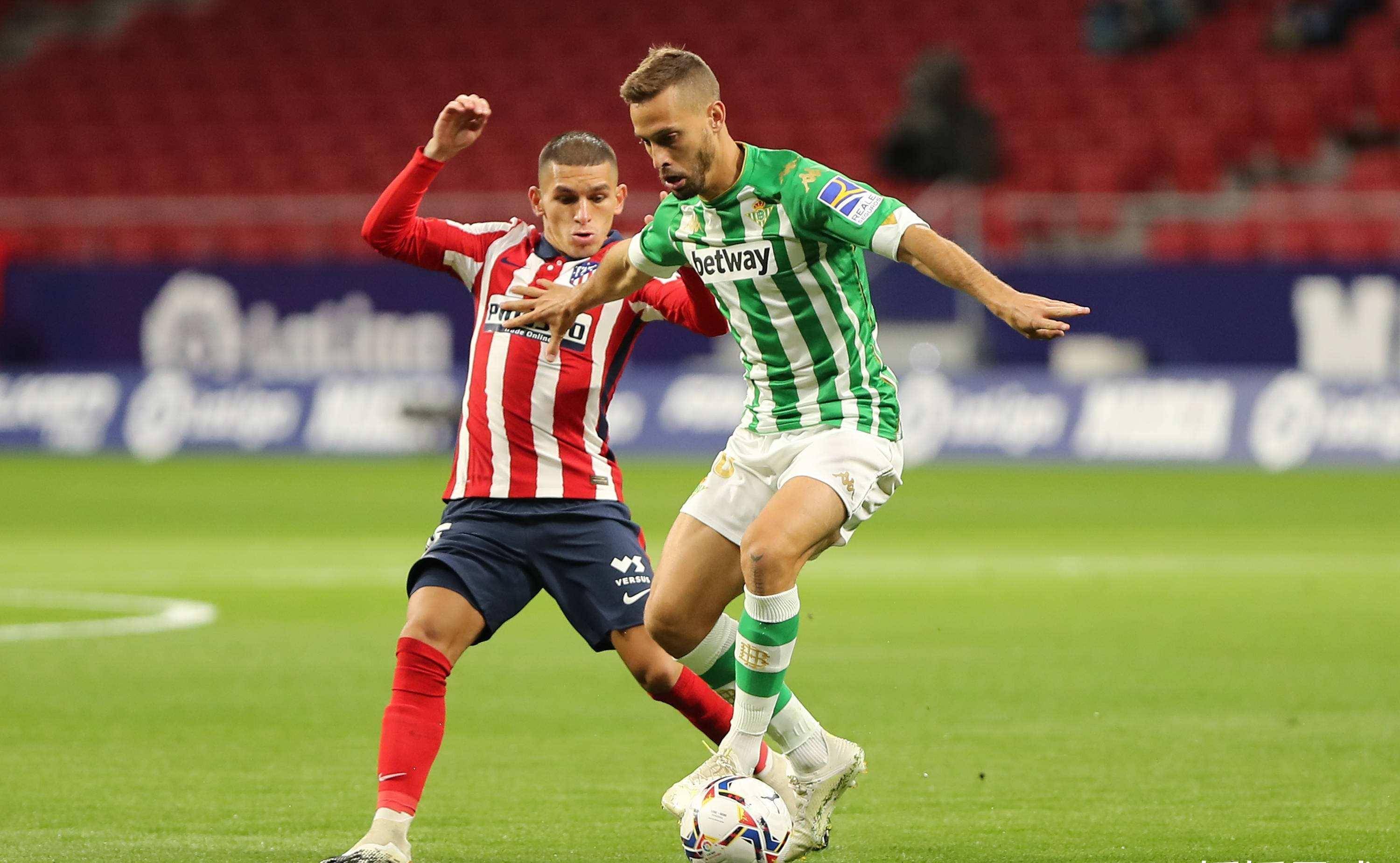 包含格拉纳达不敌罗马,西甲球队与意甲劲旅激战的词条 包含格拉纳达不敌罗马,西甲球队与意甲劲旅激战的词条