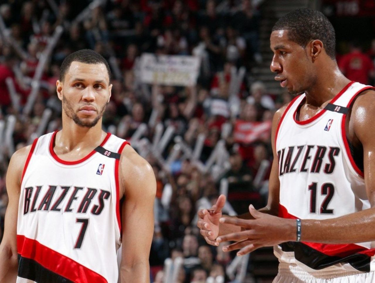 开云平台-开拓者后卫迎来爆发，助球队连胜势头强劲