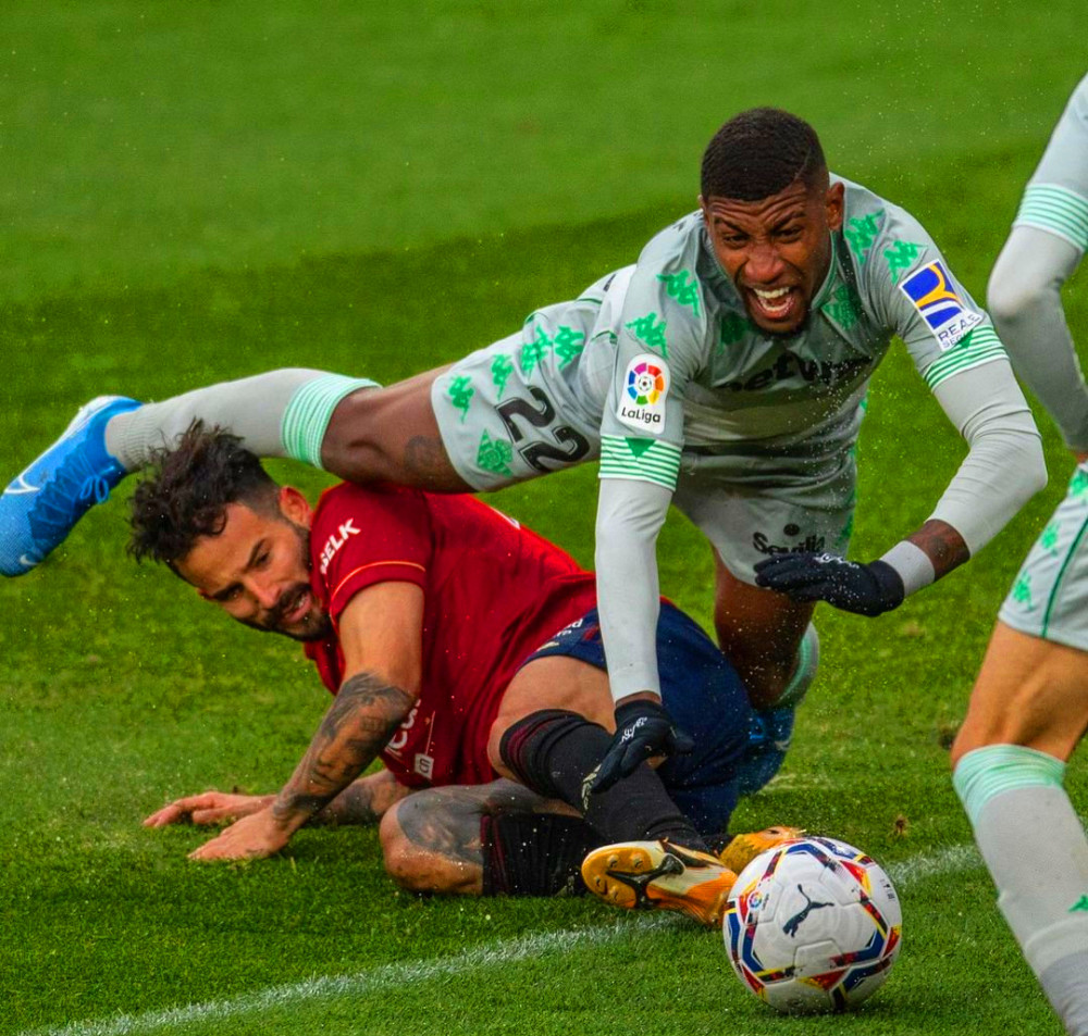 开云平台-客场作战的埃瓦尔取得一方面胜利