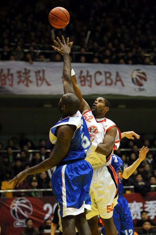 开云体育-江苏队意外受挫，客场失利遭遇突发困境的简单介绍