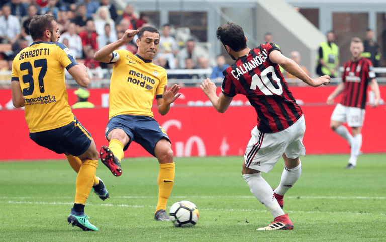 开云体育APP下载-AC米兰队在最新比赛中表现强劲，击败对手