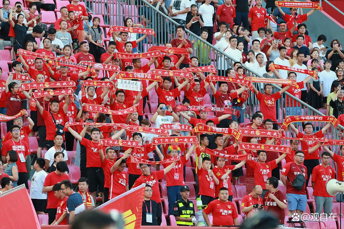 疯狂进球！球队拼尽全力，谁将笑到最后的简单介绍