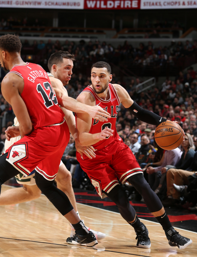 包含雄鹿八分大胜公牛略负后仍需战斗的词条 包含雄鹿八分大胜公牛略负后仍需战斗的词条