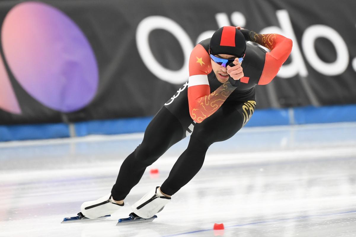 荷兰运动员坚持不懈,最终赢得胜利 荷兰运动员坚持不懈,最终赢得胜利