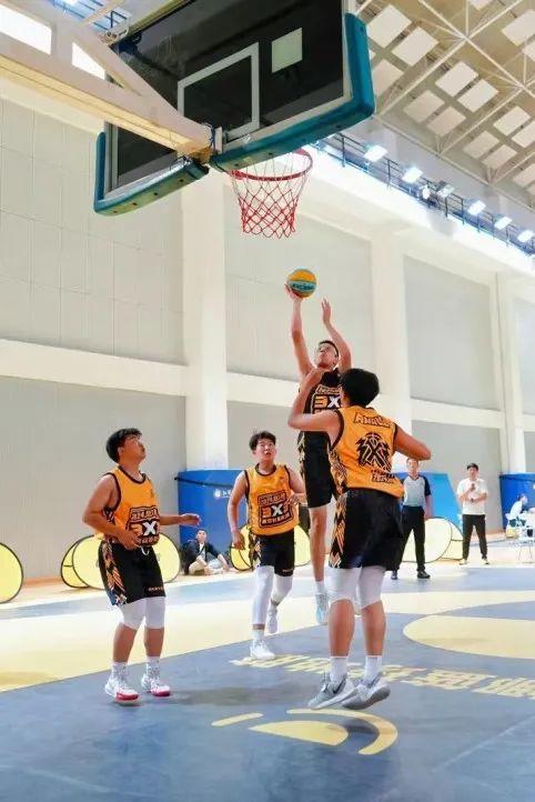 看男子篮球比赛如何展现出色技术 看男子篮球比赛如何展现出色技术