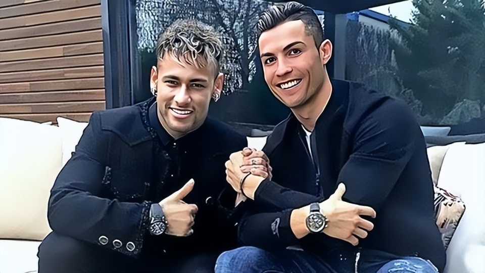 美洲杯焦点战：C罗vs内马尔，击败引发赛后采访的简单介绍