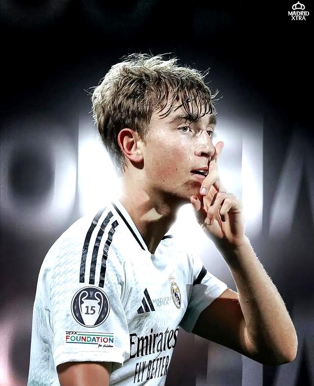 开云体育平台APP-关于尤文图斯后防失误频频，球迷呼吁加强防守的信息