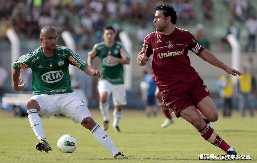 朗斯主场遭遇逆转，不敌强劲对手