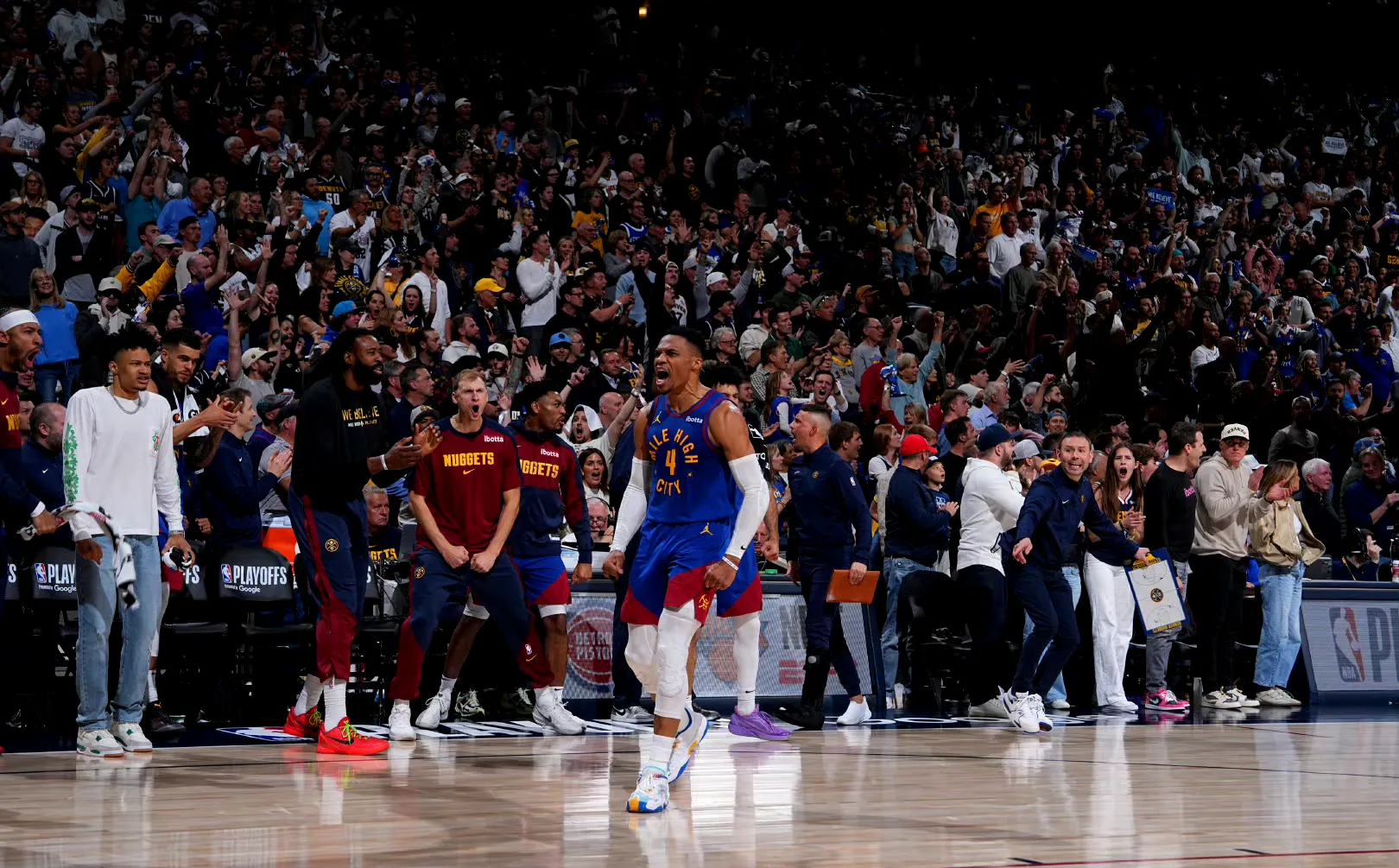 火箭逆袭太阳，威少独得35分