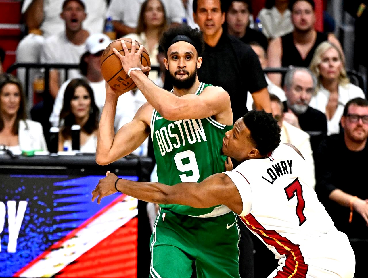 火箭客场战胜凯尔特人