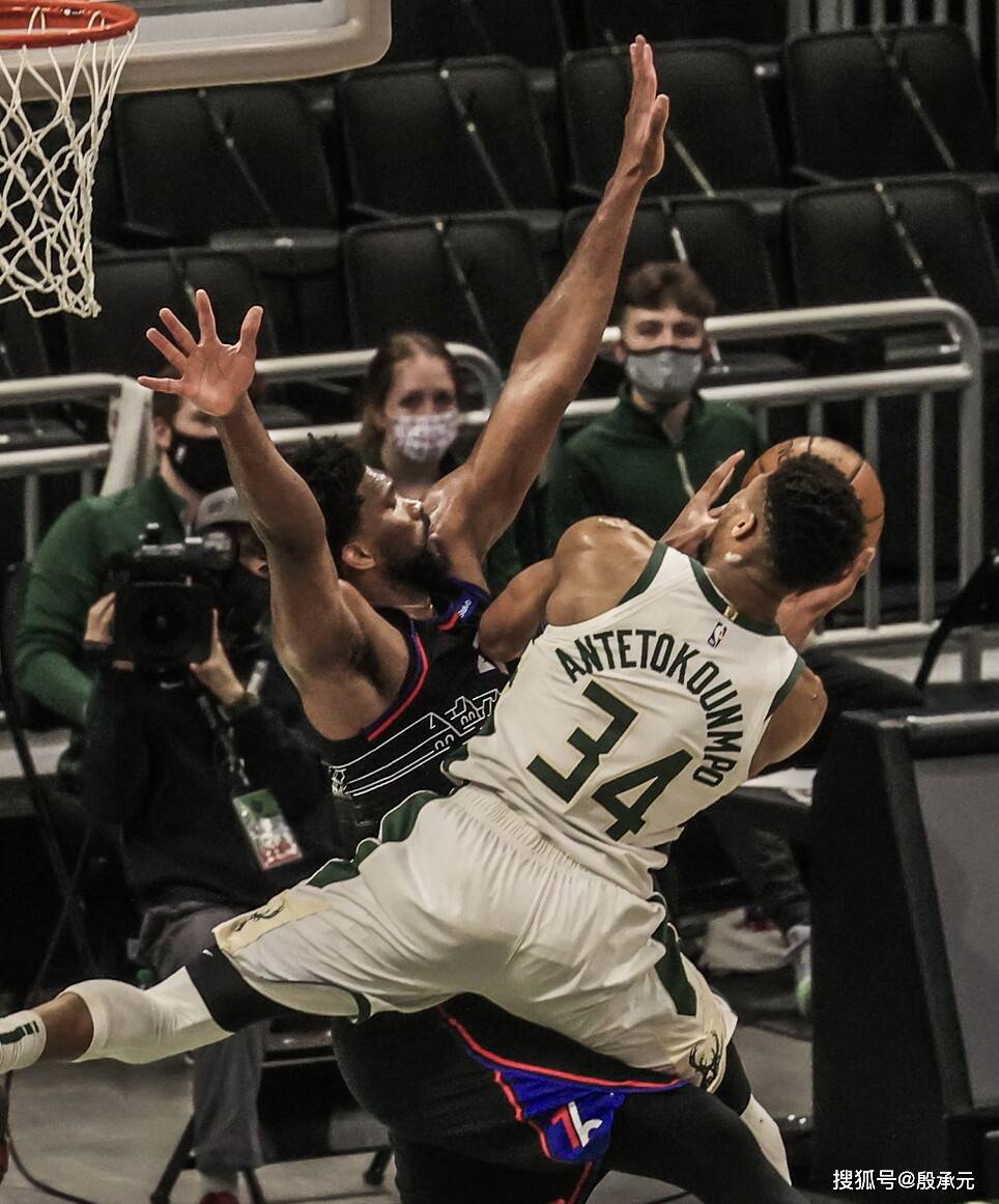 开云官网-步行者击败雄鹿，维克托-奥拉迪波大放异彩的简单介绍