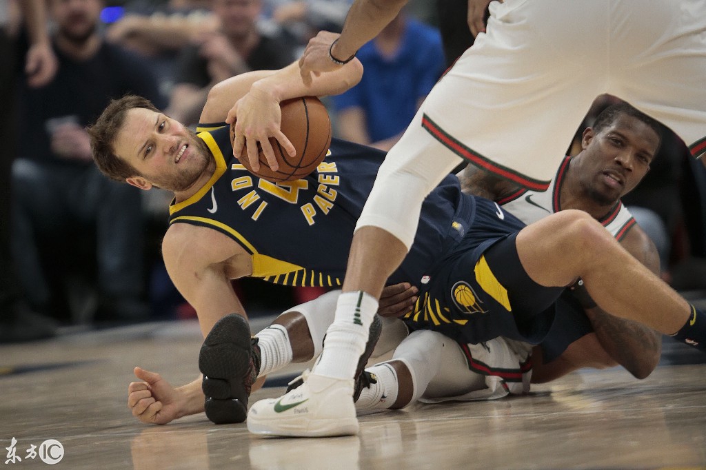 步行者击败雄鹿,维克托-奥拉迪波大放异彩的简单介绍 步行者击败雄鹿,维克托-奥拉迪波大放异彩的简单介绍