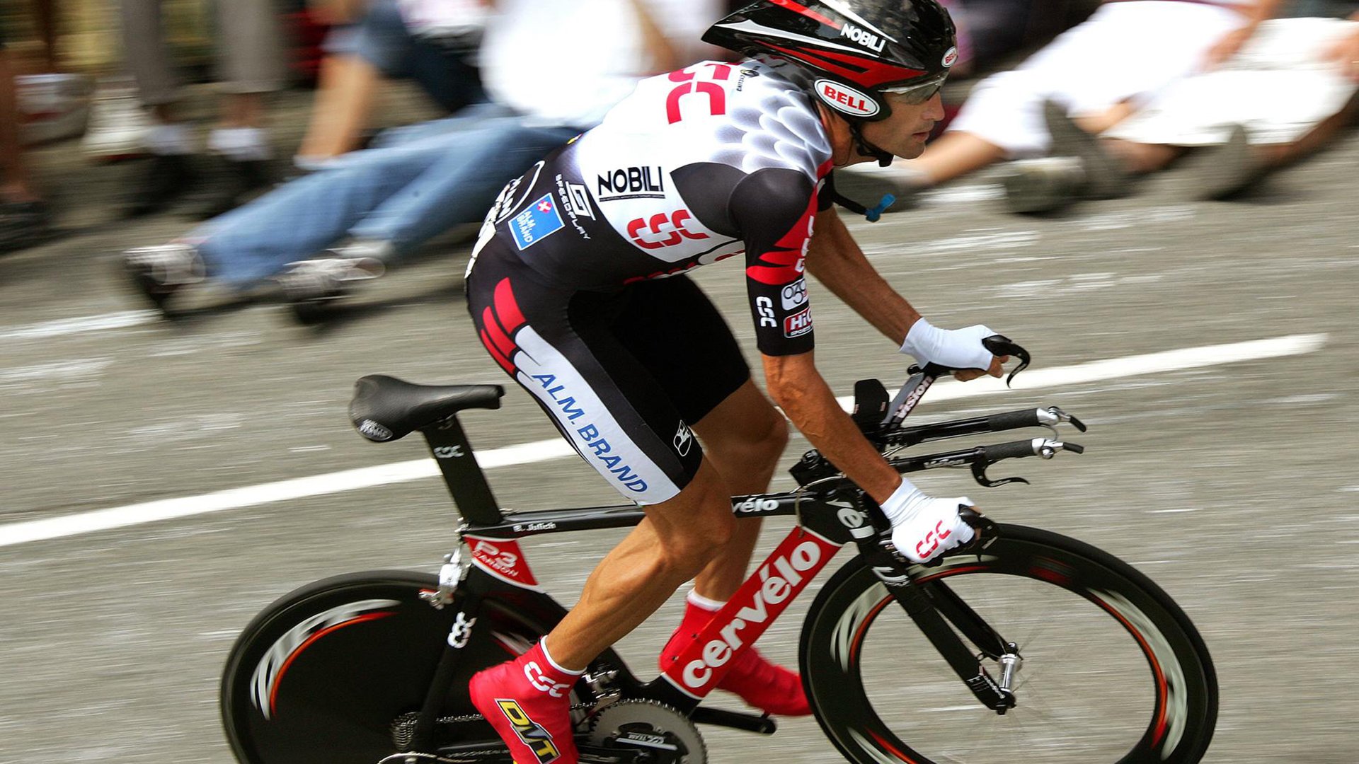 极速引擎与超新星，当F1焰火照亮杰伦格林封神之夜