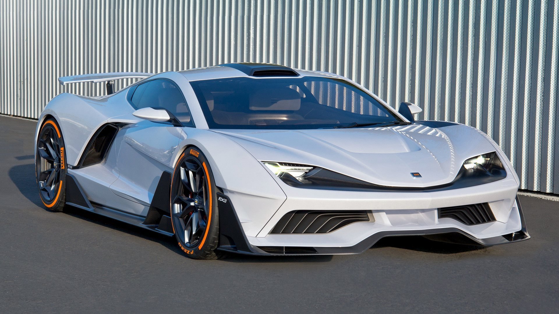 老鹰凿穿雄鹿壁垒，詹姆斯37分上演世纪接管