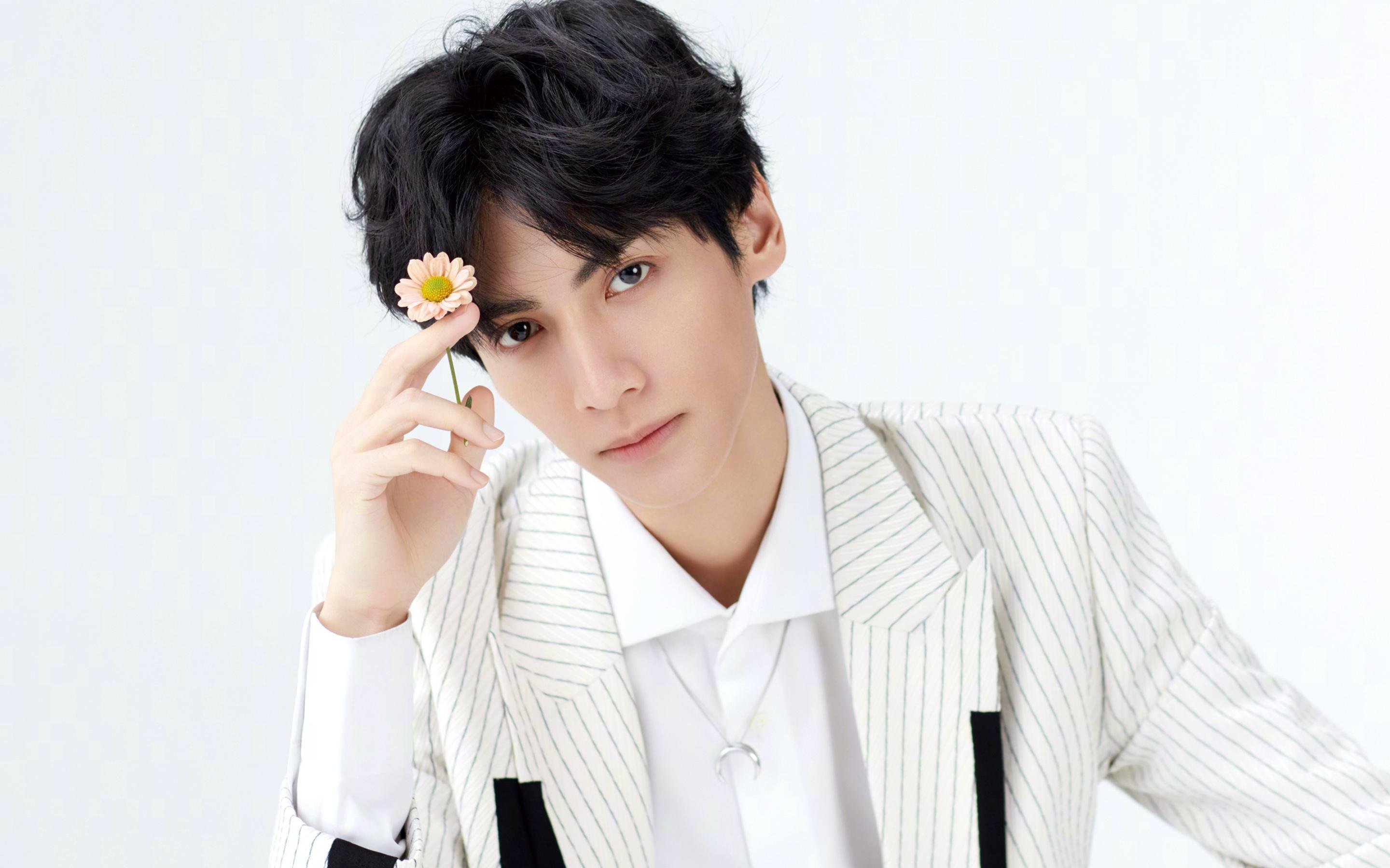 东契奇孤星破雾，独行侠国际赛场险胜北京首钢