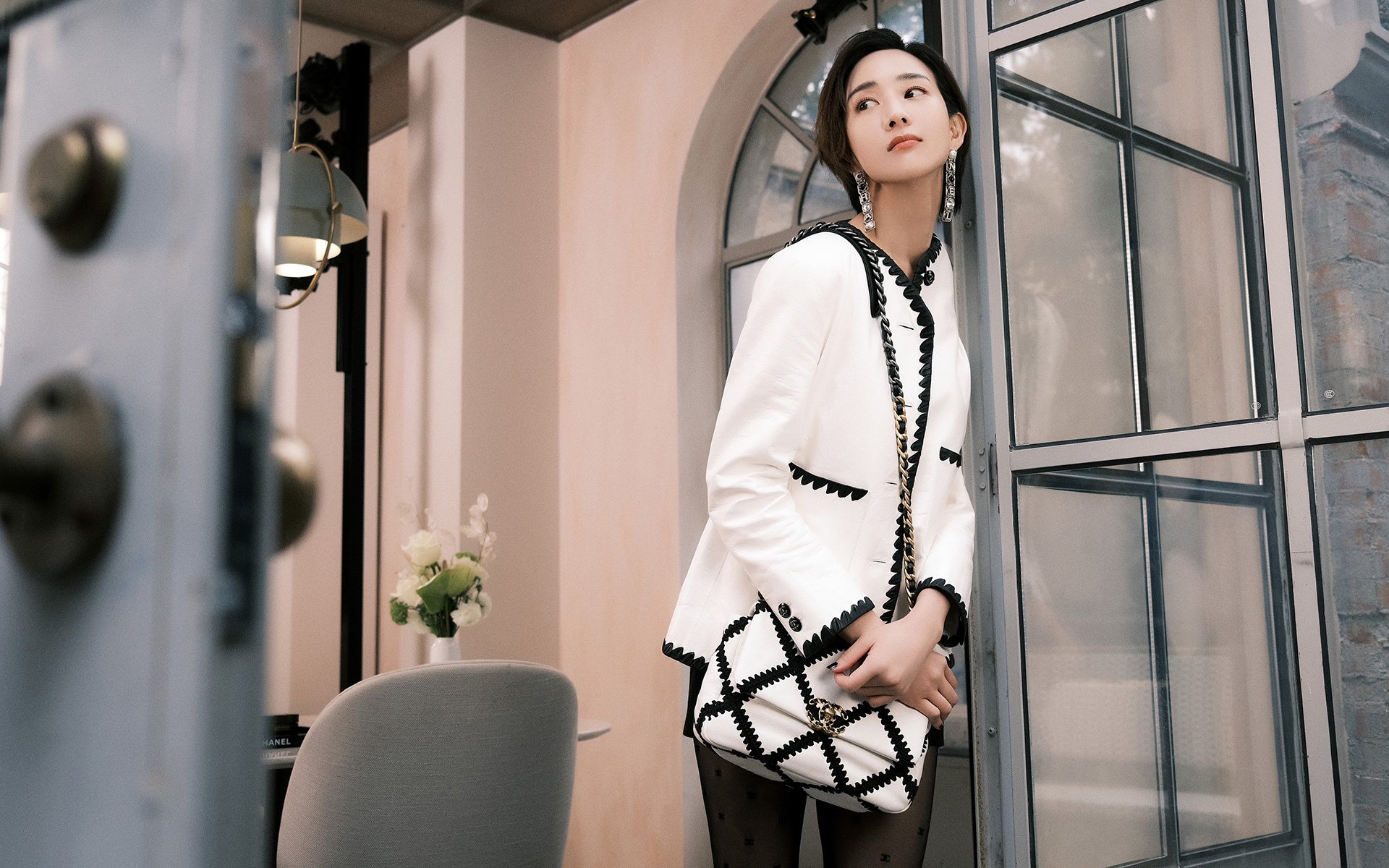 开云体育在线-罗马城头炮火轰鸣，阿尔瓦雷斯孤胆擎旗