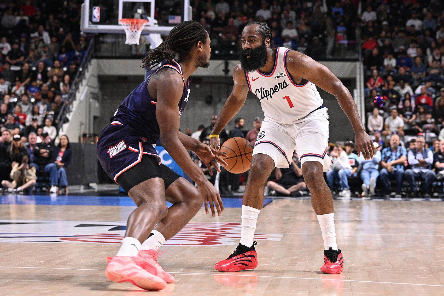 广厦队狂胜快船,布伦森统治全场 广厦队狂胜快船,布伦森统治全场