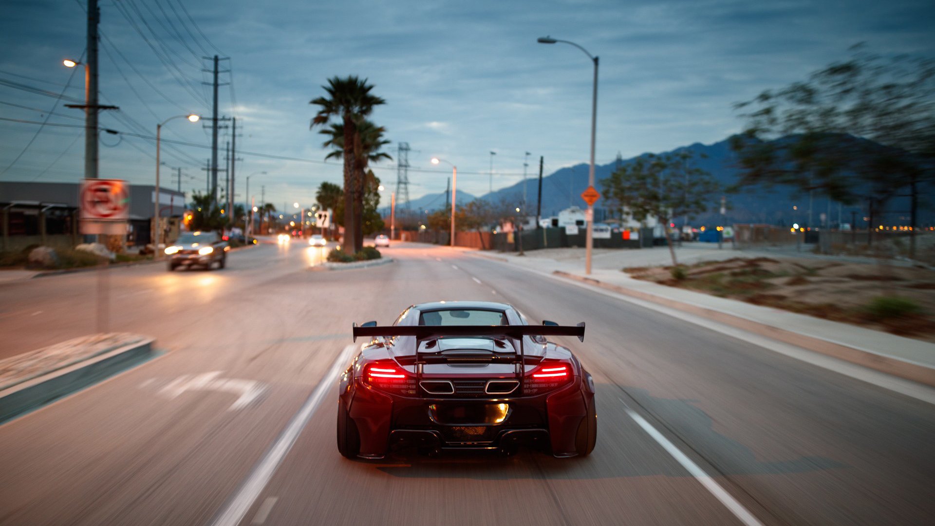 掀翻旧秩序，当沙特绿茵的铁幕，遇见一个无解的阿圭罗的对手