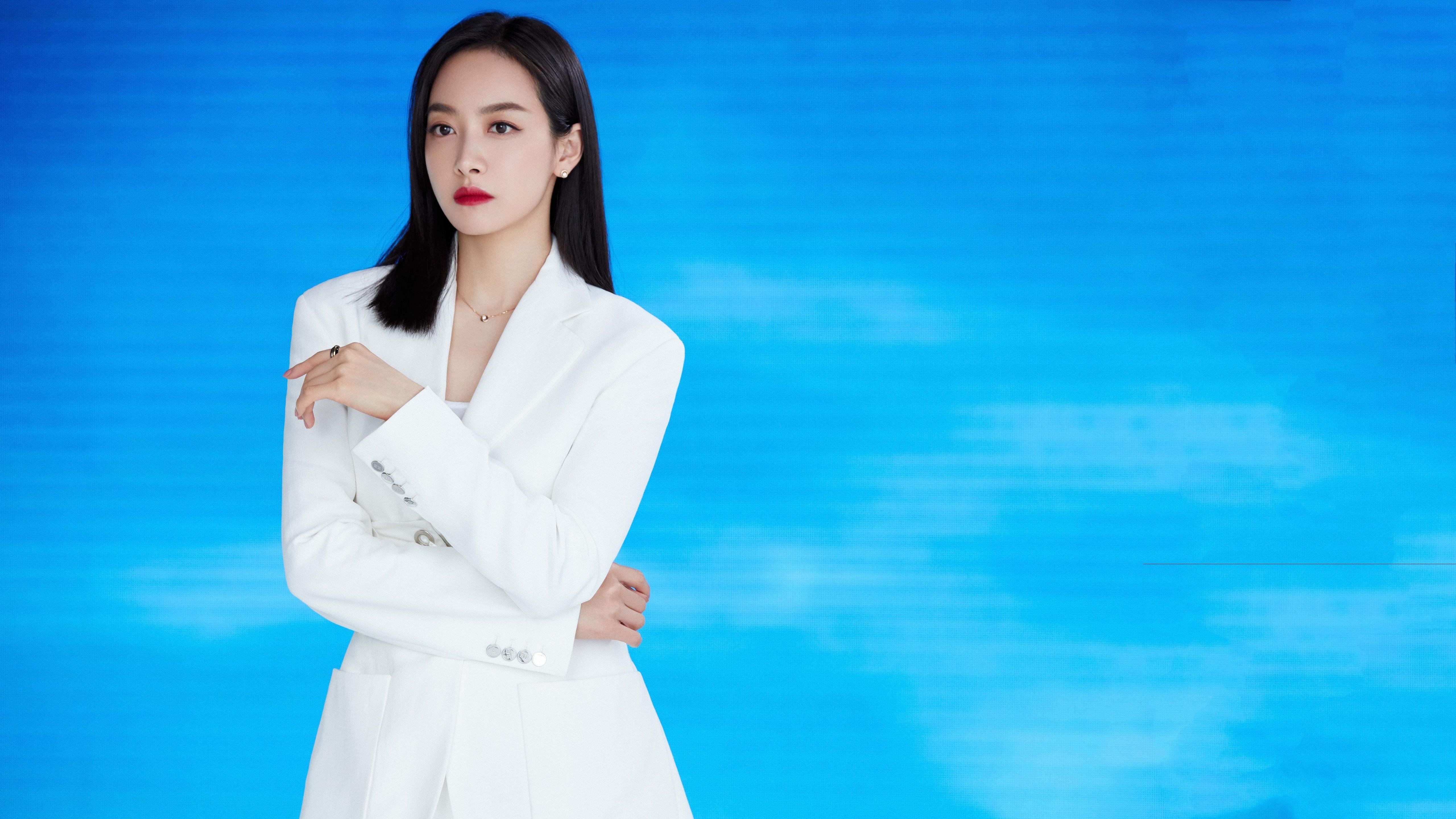 凯塞多梅开二度闪耀全场，巴萨行云流水速胜洪都拉斯