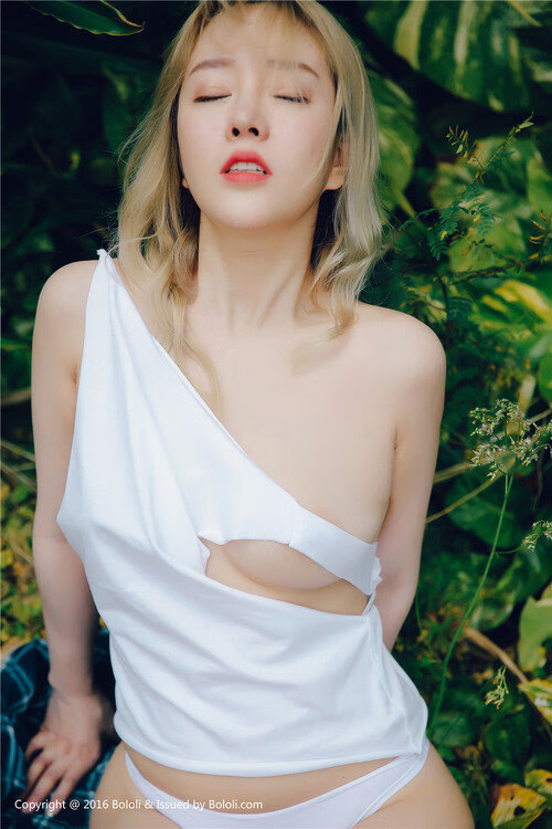 开云体育在线-安哥拉无名小卒戏耍曼城众星，巴雷拉一役封神震足坛